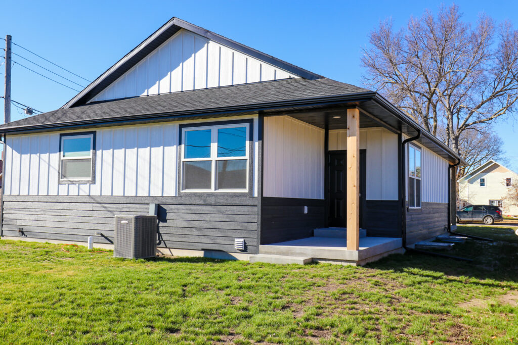 IMG_5592 - Elev8 Construction garden with samll house